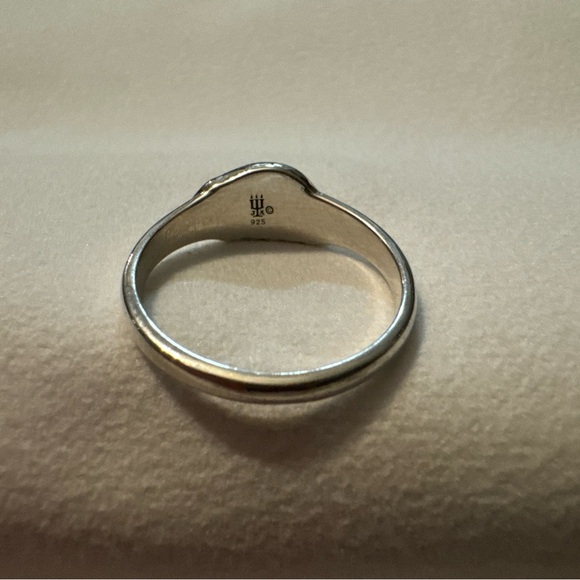 James Avery 925 retired mama Bear Ring - Picture 2 of 3